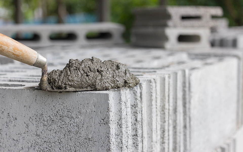 Цемент и строительные смеси: виды, характеристики, применение