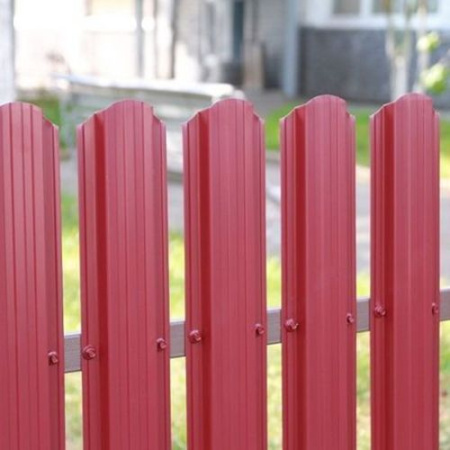 Штакетник фигурный П вишня 1,8м (RAL-3005) т.0,4мм